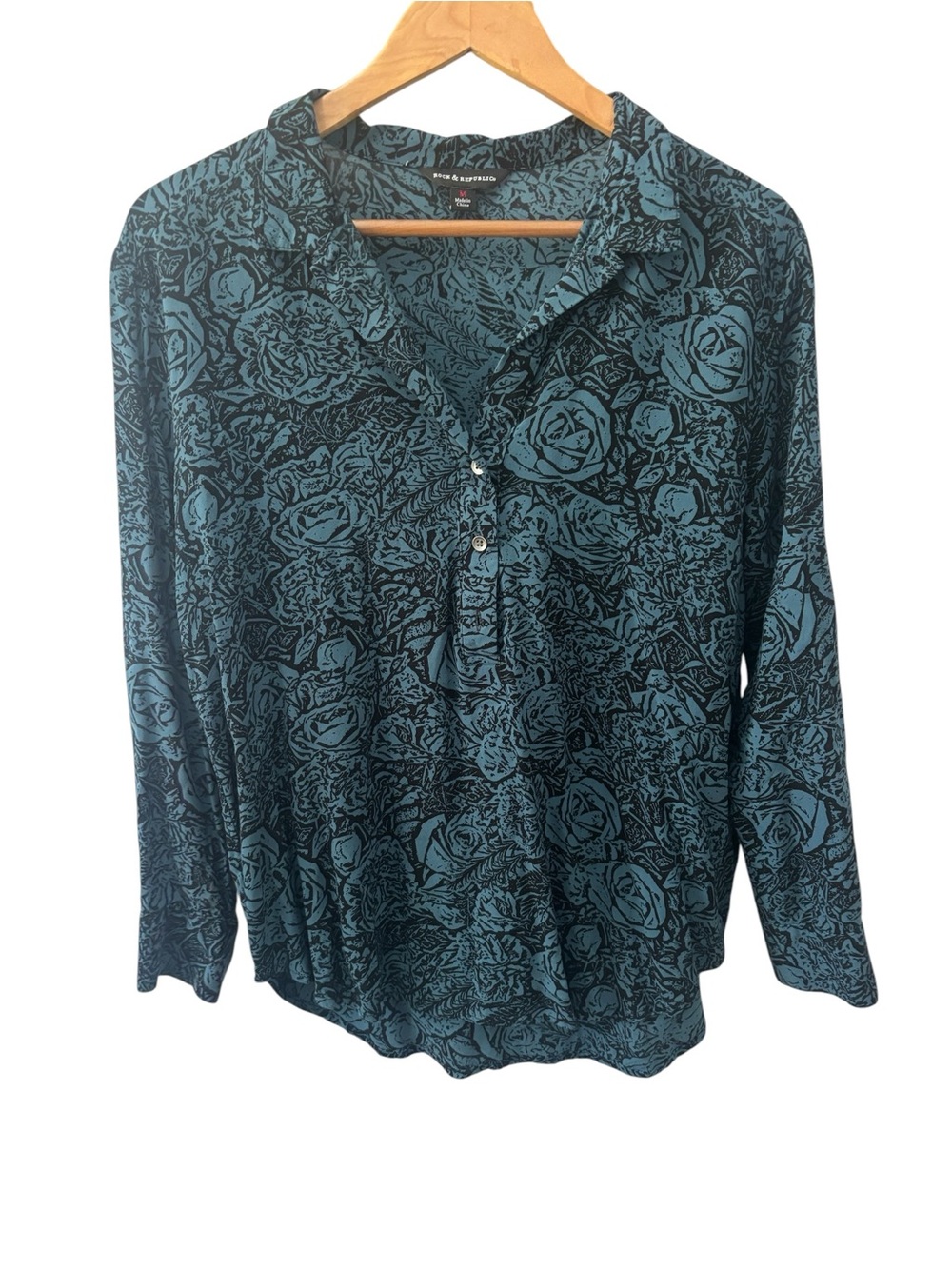 Rock & Republic Teal Floral Blouse Womens Size Medium Floral V-Neck Top
